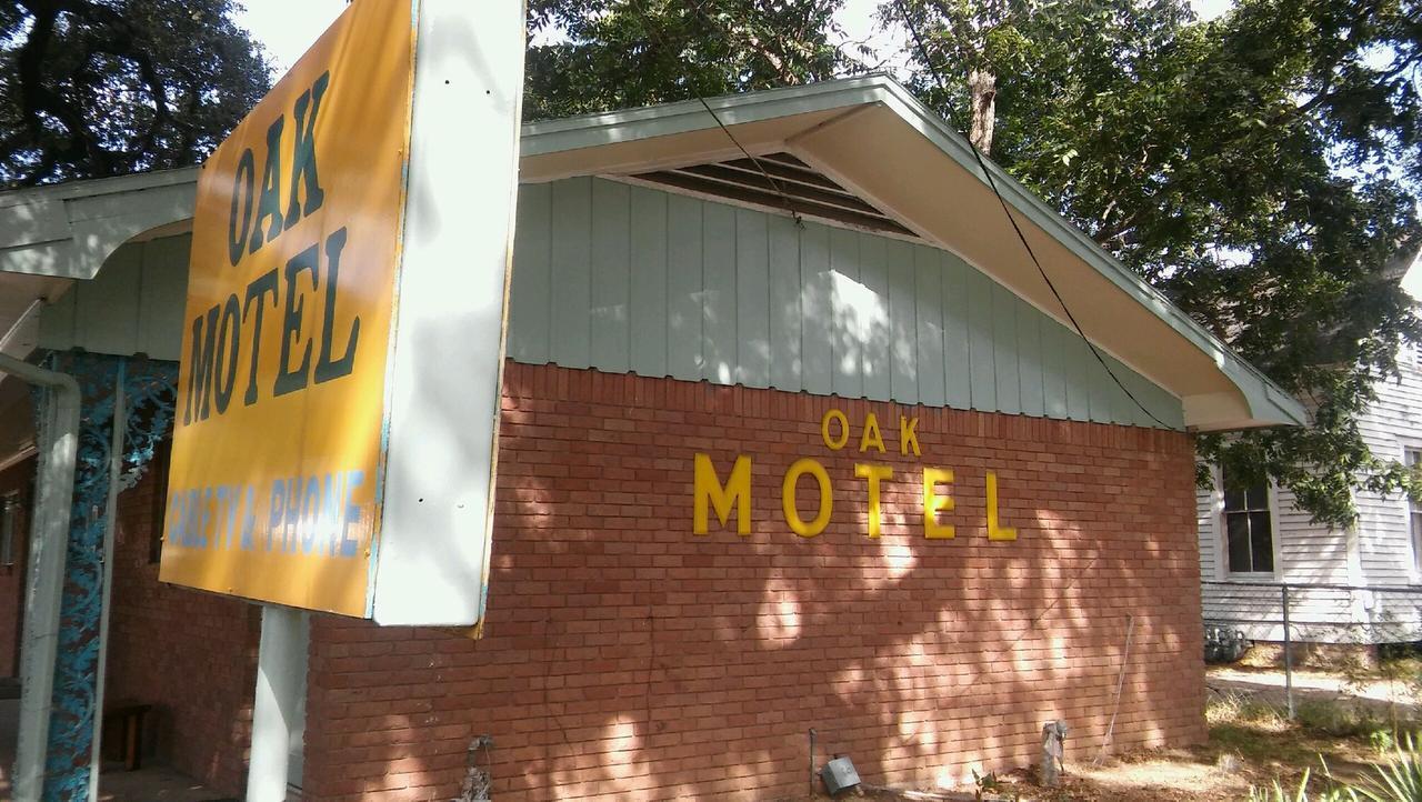 The Oak Motel 拉格兰奇 外观 照片